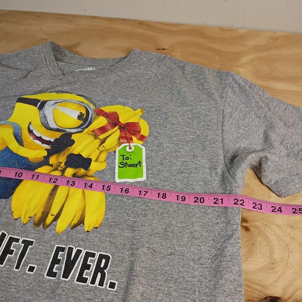Despicable Me Minions T-Shirt Lot of 2 Mens XL Best Gift Ever Whaaaa Graphic Tee